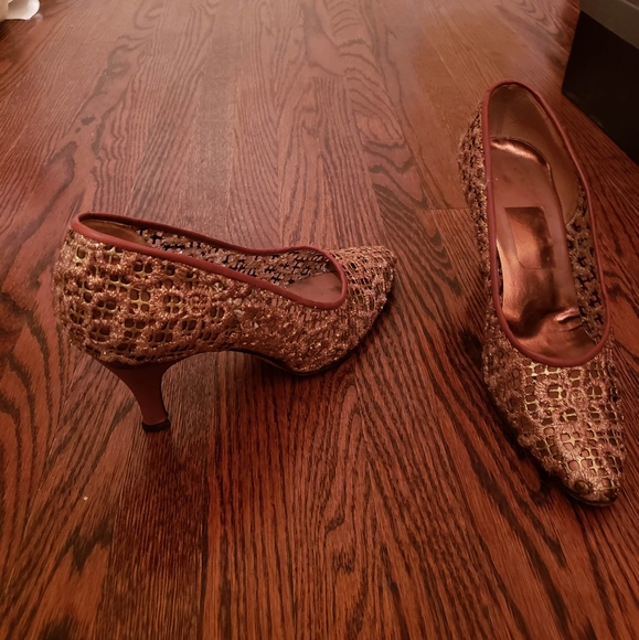 Designer shoes Pino Carino gold and brown pumps - Picture 1 of 4